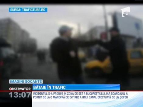 IMAGINI SOCANTE! Bataie in trafic: un sofer s-a ales cu capul spart