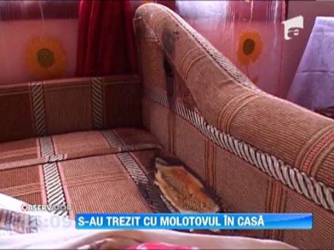 Teroare pentru o familie din judetul Suceava: Mesaje zilnice de amenintare si casa incendiata!