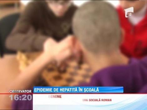 Epidemie de hepatita intr-o scoala. Medicii au instituit carantina, dar cadrele didactice se tem ca numarul imbolnavirilor ar putea creste