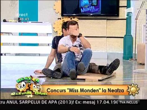 Razvan si Dani cad, in direct, de pe un birou improvizat!