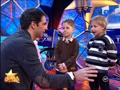 Farsa "delicioasa" pusa la cale de Mihai Mitoseru: Reclama, copiii si inghetata :D