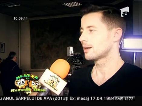 Adrian Sina a filmat un videoclip pentru piesa "Arde ceva"