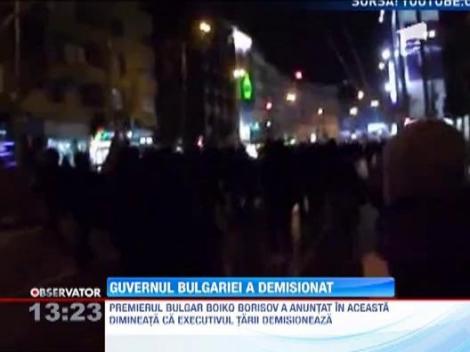 Guvernul Bulgariei a demisionat, ca reactie la protestele violente in care mai multi oameni au fost raniti de Politie
