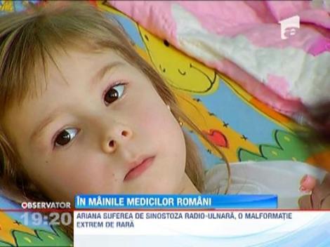 O fetita din Targoviste care suferea de o malformatie rara, salvata de medicii romani