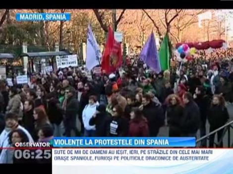 Violente la protestele din Spania: doi politisti raniti si peste 40 de manifestanti arestati