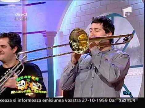 LIVE: Aurelian Temisan & The Funk Society - Hard to handle