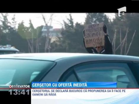 Metoda inedita de a face bani: un cersetor le propune oamenilor nervosi sa tipe la el pentru 50 de centi pe minut