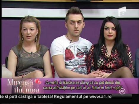 Cornelia si Narcisa se plang ca nu pot dormi din cauza activitatilor pe care le au fetele in toiul noptii