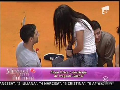 Concurentii au fost nevoiti sa raspunda unor intrebari incomode in cadrul jocului "Adevar sau provocare?"