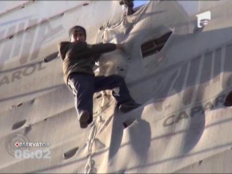 Un barbat s-a urcat la etajul zece al unui hotel in constructie din Iasi si a amenintat ca se arunca in gol