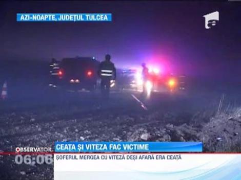 A iesit cu masina in decor, a lovit un copac si la sfarsit s-a rasturnat pe sosea