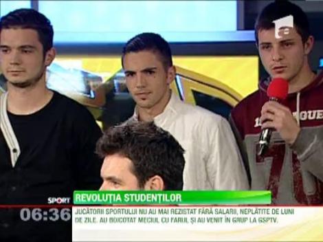 Fotbalistii Sportului nu au mai rezistat fara salarii si au pornit "revolutia"