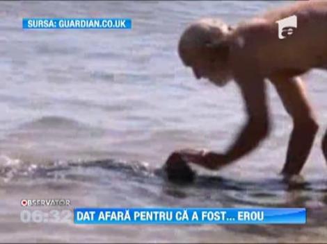 Un britanic a fost concediat dupa ce s-a luptat cu un rechin care ameninta cativa copii! 