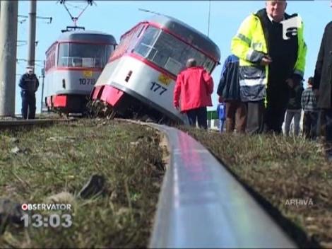 Accident la Iasi! Tramvai lovit de TIR