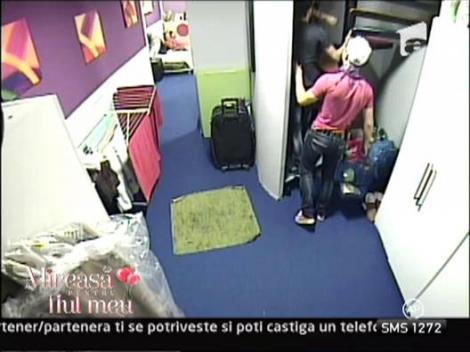 George incearca sa o cucereasca pe Lorena