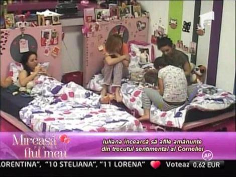 Schimb de impresii intre fete