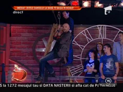 Dan Capatos s-a dat cu tiroliana!