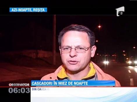 Doi tineri erau sa arda de vii intr-o masina, dupa o cursa nebuna pe strazile din Resita