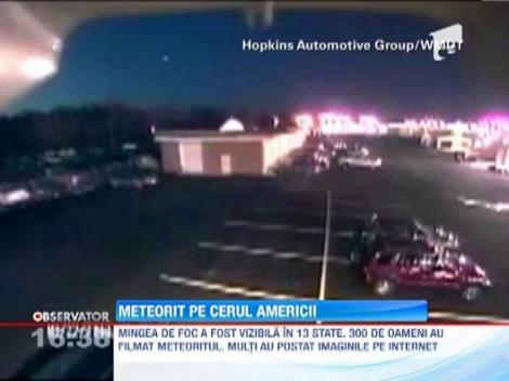 O minge de foc a traversat cerul Statelor Unite