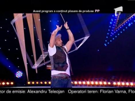 Un columbian a dansat spectaculos cu un cub, iar CRBL l-a imitat: Vezi ce a iesit!