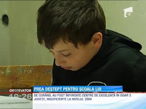 Un elev supradodat protesteaza pentru ca vrea teme mai multe si mai grele