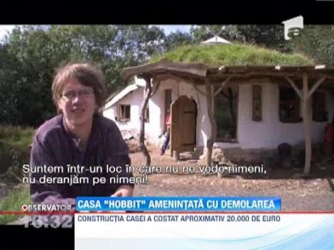 Doi britanici si-au construit o casa dupa modelul "Stapanul Inelelor", insa autoritatile ii amenintata cu demolarea