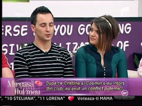 Cosmin a fost deranjat pentru ca iubita lui, Cristina, a facut fotografii cu ceilalti baieti din competitie