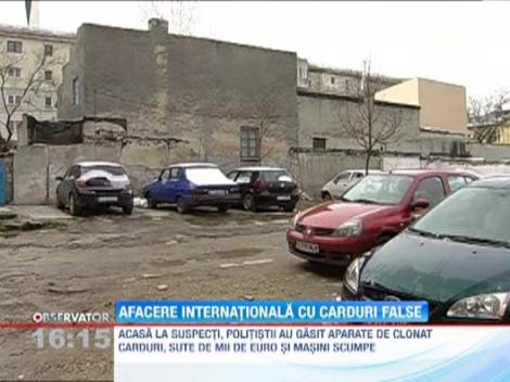 UPDATE / Zeci de romani specializati in infractiuni bancare, ridicati de mascati