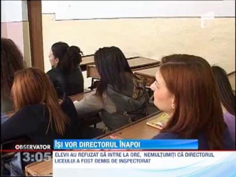 Haos in curtea liceului Henry Coanda din Craiova