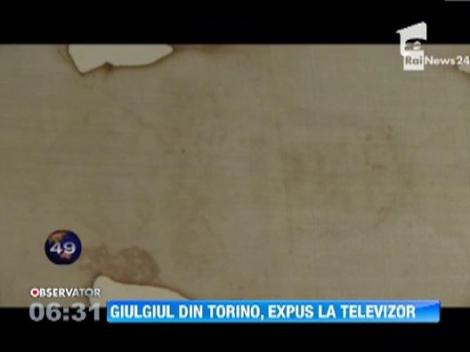 Giulgiul din Torino, expus la televizor