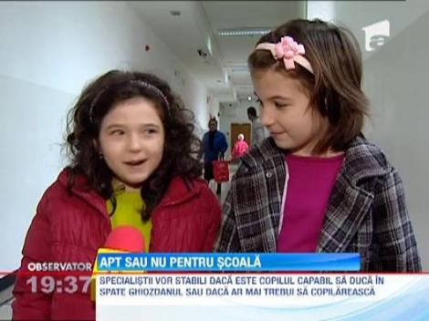 Parintii sunt obligati sa-si duca micutii in centrele de evaluare, altfel nu au cum sa ii inscrie in clasa zero sau intai