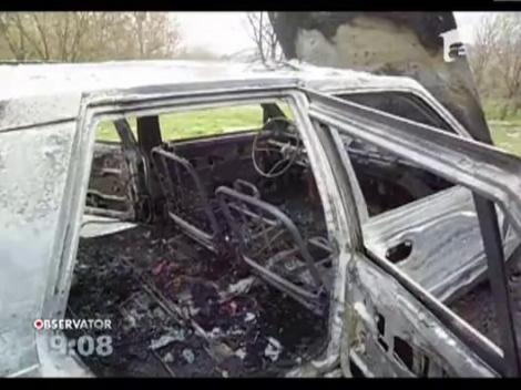 Doua dintre masinile lui Adrian Mititelu s-au facut scrum in parcare