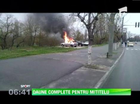 Craiova: Doua masini ale lui Adrian Mititelu au fost incendiate