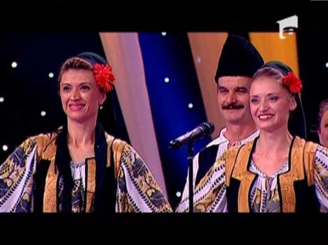 Ansamblul Calabreaza primeste trei stelute din parte juriului