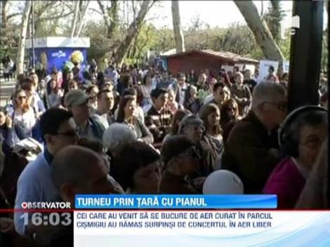 Turneu prin tara cu pianul