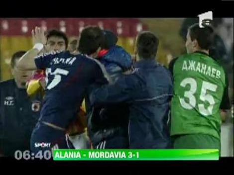 Bataie generala la finalul meciului dintre Alania si Mordavia, in campionatul Rusiei