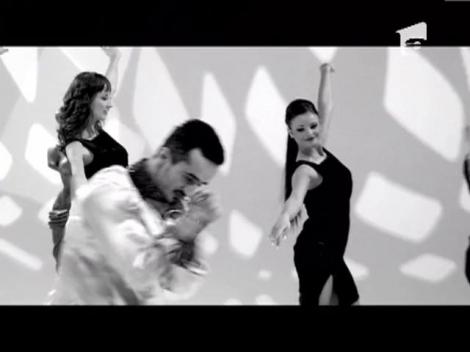 Cornel Ilie de la Vunk stie sa cante slagare!