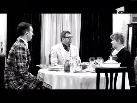 Radem, din nou! "Nota 4 la istorie", dupa Dan Mihaescu