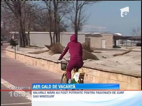 Temperaturile ridicate i-au scos pe constanteni din case