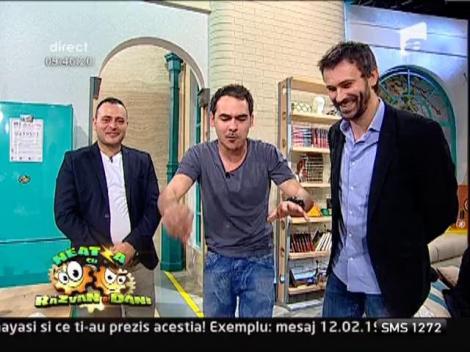 VIDEO SPECTACULOS! Razi cu lacrimi!!! Razvan i-a imitat pe juratii de la "Top Chef", la Neatza