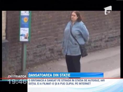 Dansatoarea din statie