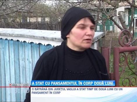 Politistii fac ancheta in cazul batranei gasite la autopsie cu un pansament in corp. Medicii, nu