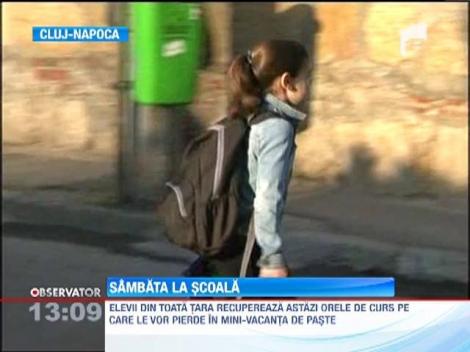 Elevii merg astazi la scoala pentru a recupera ziua libera de Paste