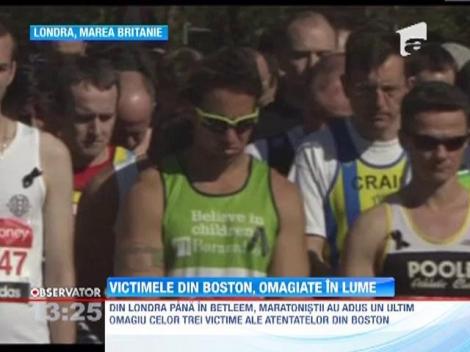 Victimele din Boston, omagiate in lume