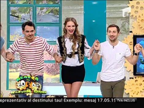 Vecina de la Neatza da lectii de dansuri populare in platou! Cum s-au descurcat cei doi matinali