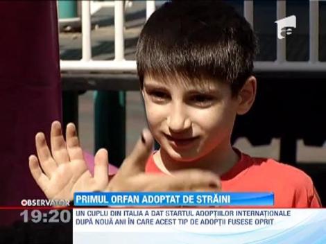 Primul orfan roman adoptat de straini