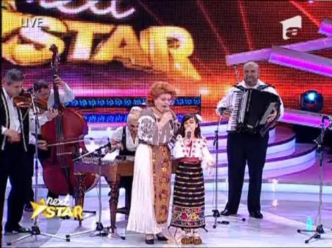 Duet de senzatie: Daniela si Maria Carneci - "Marine la nunta ta"!