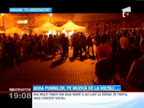 UPDATE! Bataie cu pumni si picioare in timpul unui concert la Baia Mare