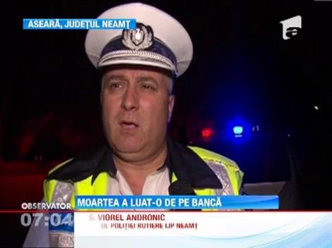 O femeie de 67 de ani, care se odihnea pe o banca, spulberata de o masina