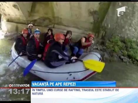 Rafting-ul, un sport pentru cei cu pofta de adrenalina
